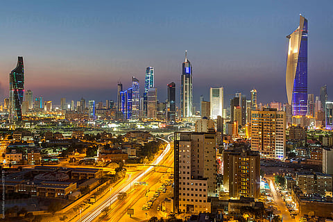 القطاعات العقارية بالكويت تشهد أداءً متفاوتًا