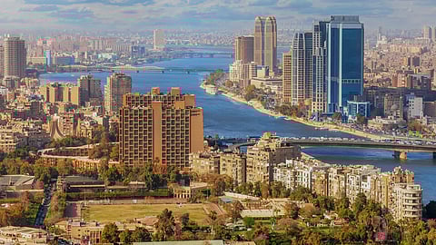 عقارات تطل على نهر النيل في القاهرة