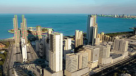 عقارات تقع في ضاحية حصة تُطِل على الخليج العربي