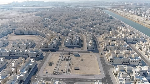 مشروع مدينة شرق سترة الإسكاني