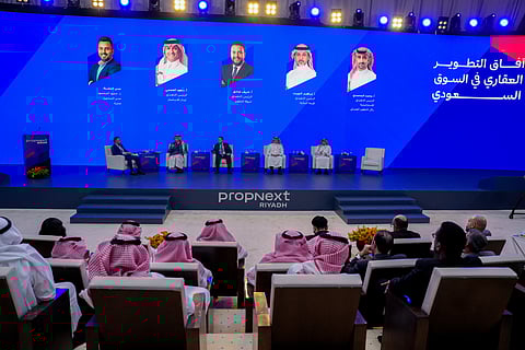 جلسة "آفاق التطوير العقاري في السعودي" بمنتدى " PropNext الرياض 2026"