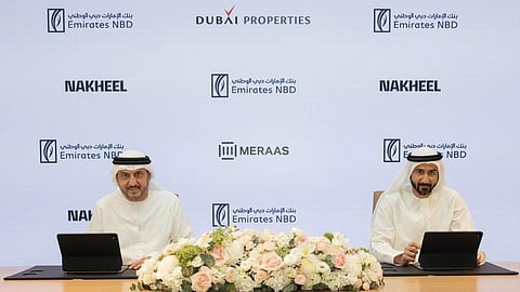 خلال توقيع الاتفاقية