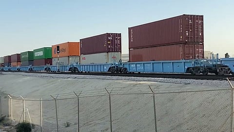 الجسر البري.. مشروع نقل إستراتيجيّ