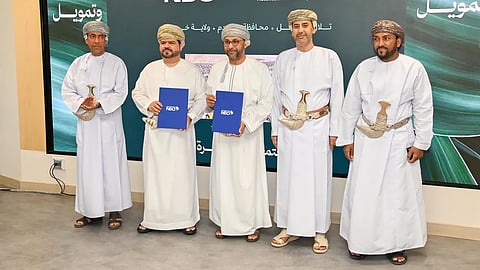 عقب توقيع اتفاقيات الشراكة والتمويل 