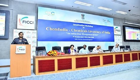Govt launches web portal of chemical sector