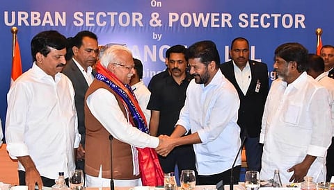 Power Minister assures support of Rs 488 cr to Telangana to strengthen its power grid
