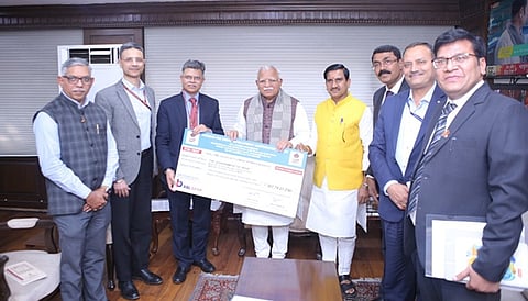 HUDCO hands over interim dividend cheque of Rs 307.79 crore to Govt