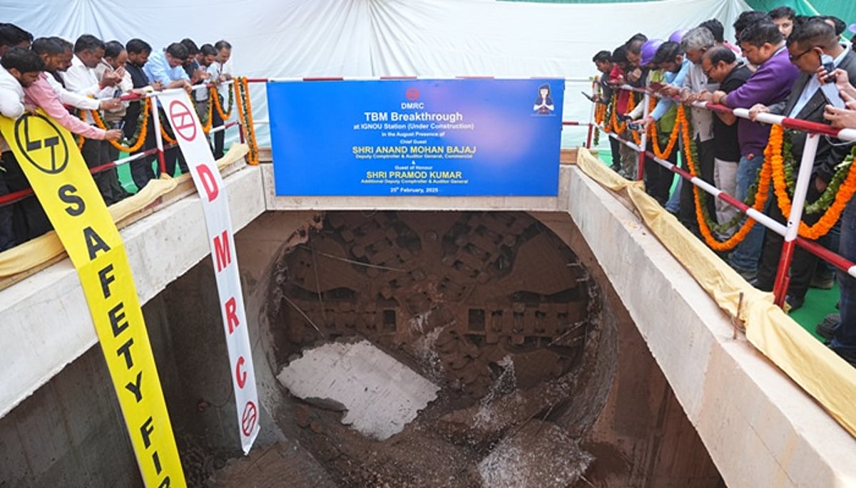 DMRC achieves major milestone in Phase-4 with tunnel breakthrough on ...