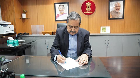 Alt="Ashok Kumar Lahiri assumes charge Vice Chairman of NITI Aayog"