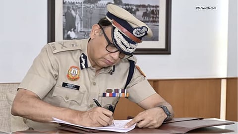 Alt="1994-batch IPS Anurag Kumar takes charge as Delhi Police Commissioner"