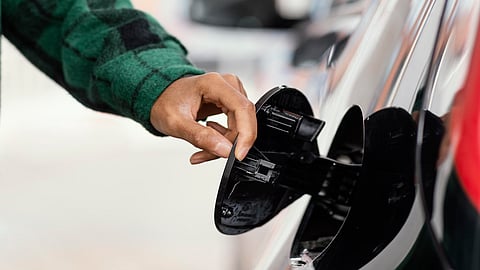 Alt="Jio-bp, Nayara cap bulk diesel sales; PSU OMCs may follow"