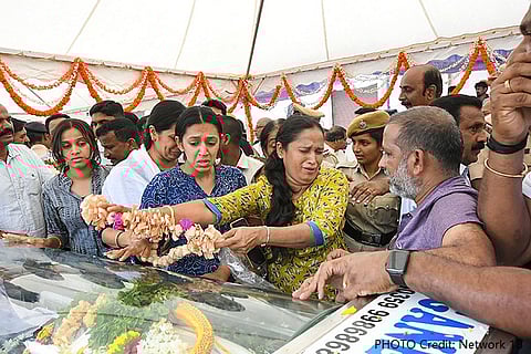 Coffee Tycoon Cremated at Family Estate in Chikkamagalur