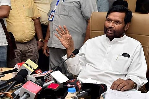 What is Paswan planning for FCI’s future?