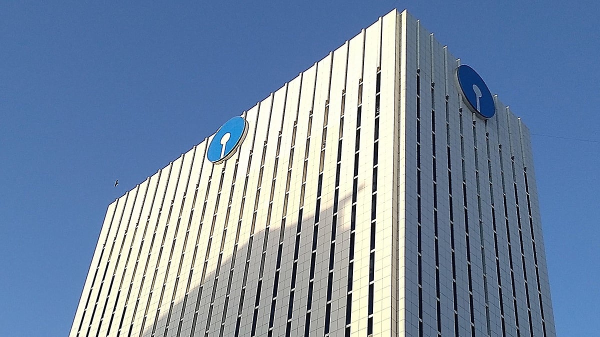 Potential Divider Question SBI says customer funds are safe, but questions remain over suspected ...