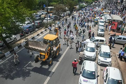 इंदौर नगर निगम द्वारा अतिक्रमण