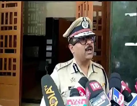 Nagpur Police arrest caller who made a fake call threatening to place a bomb in front of Devendra Fadnavis home