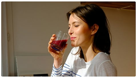 Renowned aesthetician Sreeja Shrestha, founder of the self-care brand Resolve, emphasizes that hydration is essential for beauty. She advocates for a daily regimen of nutrient-rich beverages to promote glowing skin and healthy hair. In a recent Instagram post, Shrestha shared her curated list of six daily beauty drinks:

Morning Boost: Hydration and Detoxification

Methi (Fenugreek) Water: Aids digestion, balances hormones, and reduces inflammation.

Black Raisin and Saffron Water: Enhances iron levels, improves blood circulation, and imparts a natural glow.

Post-Breakfast: Antioxidant Powerhouse

Beetroot and Carrot Juice: Rich in antioxidants and vitamins that brighten skin and combat free radicals.

Mid-Morning: Hydration and Skin Elasticity

Coconut Water: Provides natural hydration, replenishes electrolytes, and supports skin elasticity.

Post-Lunch (One Hour Later): Skin Plumping Drink

Collagen Drink: Maintains skin plumpness, hydration, and supports elasticity from within.

Post-Evening Walk: Strengthening from Within

Protein Shake (with water): Assists muscle recovery while promoting healthy skin and hair.

Shrestha's approach underscores the significance of internal nourishment for external beauty, focusing on hydration, circulation, protein, and collagen support. By incorporating these beverages into daily routines, individuals can achieve radiant skin and robust hair, embracing a holistic self-care philosophy.
