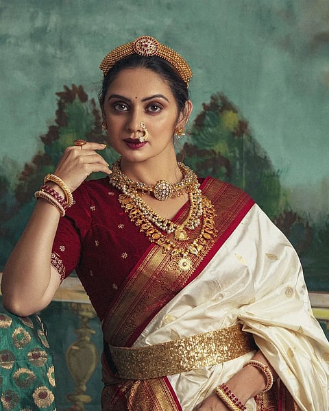 श्रुती... काय गं तुझं हे मनमोहक सौंदर्य, खरंच देवी दिसतेस!