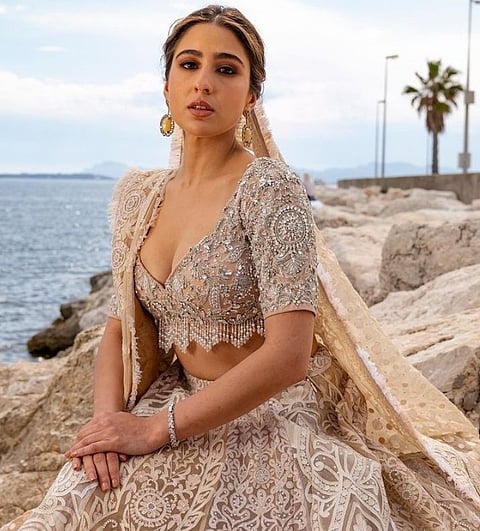 Cannes : बॉलिवूड दिवाची कान्स वारी, मानुषी ते उर्वशीने लावला ग्लॅमरचा तडका