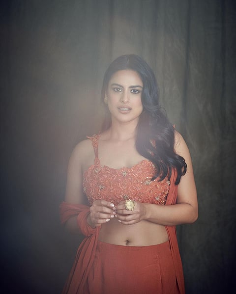 नेहा म्‍हणाली, “आपल्‍याला सूर्यास्तही थांबवू शकत नाही"