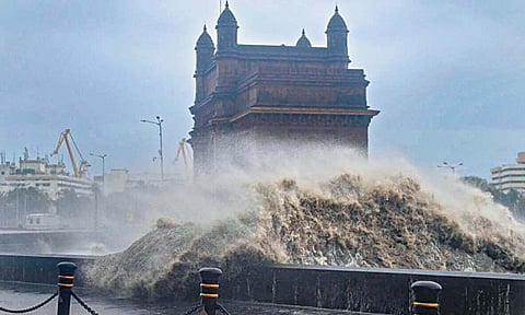 मुंबई सह 12 शहरे 3 फुटांपर्यंत बुडतील