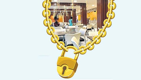 बिग ब्रेकिंग : राज्यात उद्यापासून कडक निर्बंध, स्विमिंग पुल, जीम, स्पा पूर्णपणे बंद, शाळा कॉलेजही बंद राहणार