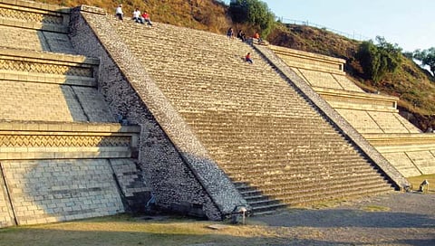 मेक्सिकोमधील पिरॅमिडही आहेत रहस्यमय!