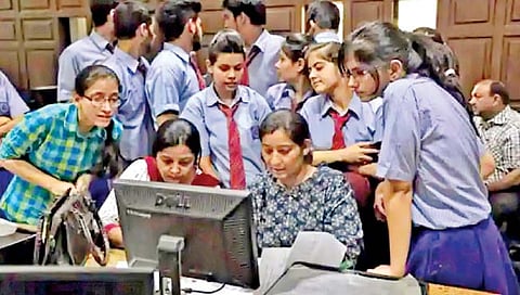 दहावी आणि बारावी च्या निकालापासून धडा