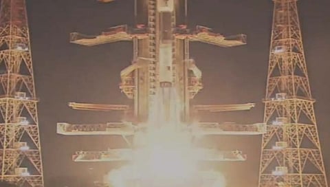 इस्‍त्रोला जी सॅट १ उपग्रह अवकाशात स्‍थापित करण्यात अपयश