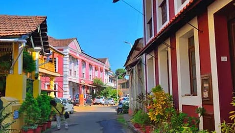 गोव्यात फ्लॅट, वीज, पाणी मोफत