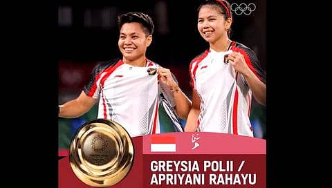 बॅडमिंटन महिला दुहेरीत इंडोनेशियानं इतिहास रचला.