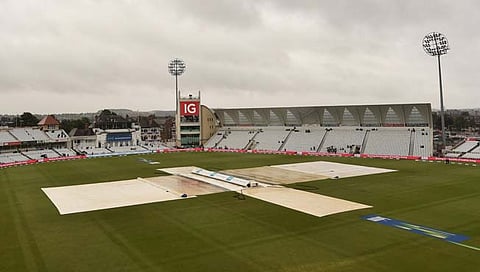 INDvsENG TEST : सामन्यात पावसाचा व्यत्यय; टीम इंडियाला विजयासाठी १५७ धावांची गरज
