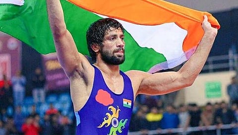 रवीकुमार दहिया वर हरियाणा सरकारचा पैसे, जमीन, नोकरीच्या घोषणांचा पाऊस