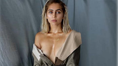 हॉटनेस नॉट अलाऊड : अनुषा दांडेकर हिचे बोल्ड व्हिडिओज व्हायरल