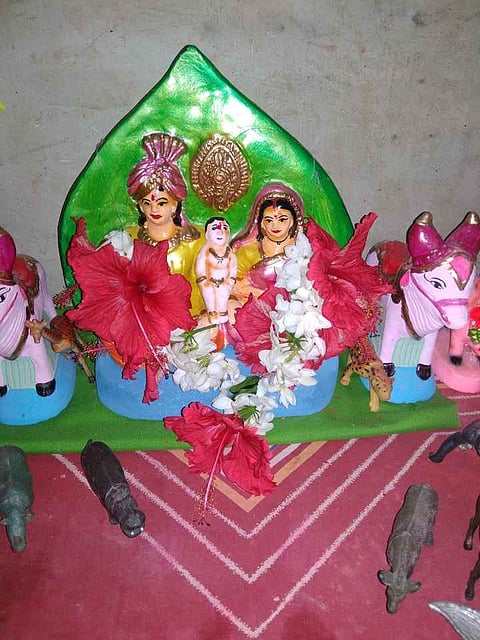 भुलाबाईची गाणी! तोंडाला मास्क लाव गं सूनबाई, मग जा आपुल्या माहेरा!                 