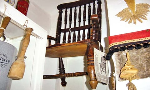 किस्सा कुर्सी का… ‘शापित’ खुर्ची