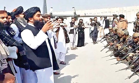 तालिबानी सरकारच्या मान्यतेचा तिढा