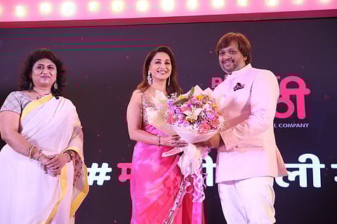 ‘धक् धक् गर्ल’ माधुरी दीक्षितच्या हस्ते प्लॅनेट मराठी ओटीटी ॲप लाँच