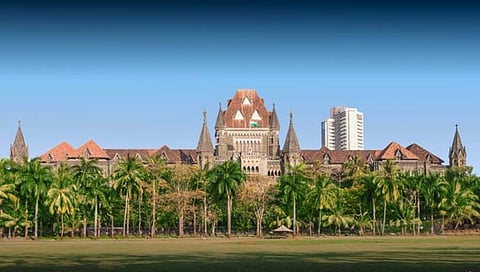 ‘कोरोना काळात रस्त्यावर फिरणाऱ्या बेघर आणि गतिमंदांचा समाजासाठी धोका नाही का’?