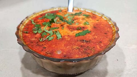 Recipe of Dudhachi Aamti : राधानगरीची प्रसिद्ध दुधाची आमटी कशी कराल?