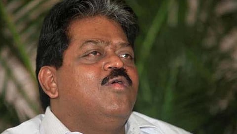 अश्विन नाईक 
( संग्रहित छायाचित्र )