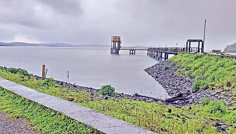 पाटगाव प्रकल्पाचे छायाचित्र.