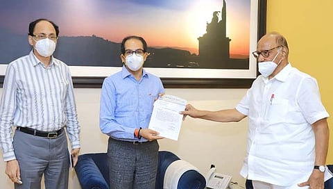 रयत शिक्षण संस्था : मुख्यमंत्री सहायता निधीसाठी २ कोटी ३६ लाखांचा निधी सुपूर्द 
