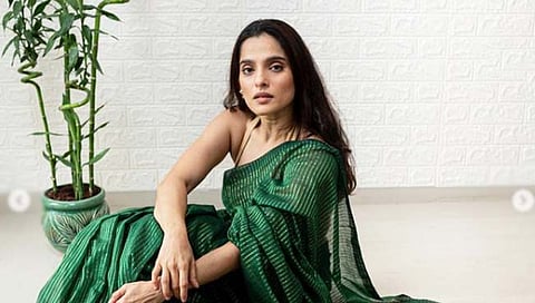 priya bapat : प्रियाची जादूगिरी तुम्हाला जमतंय का? (video)