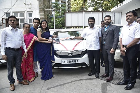 भारत सीरिजची पहिली मोटार मुंबईत