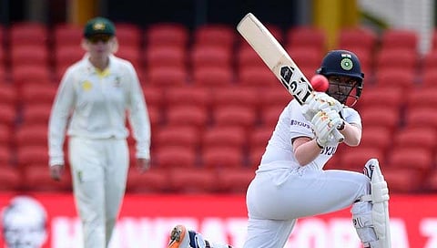 AUSWvsINDW : झुलन गोस्वामीचा भेदक मारा, ऑस्ट्रेलिया 234 धावांनी पिछाडीवर