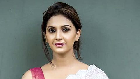 Tejashree Pradhan खुपच सुंदर म्हणजे दुधात साखरचं गं बाई!