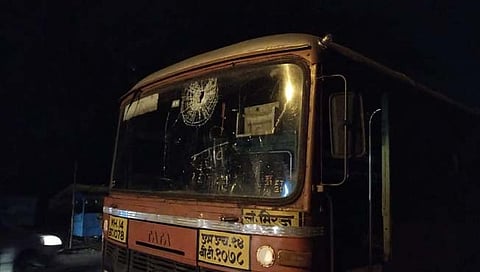 सांगली जिल्ह्यात सलग दुसऱ्या दिवशी एसटीवर दगडफेक