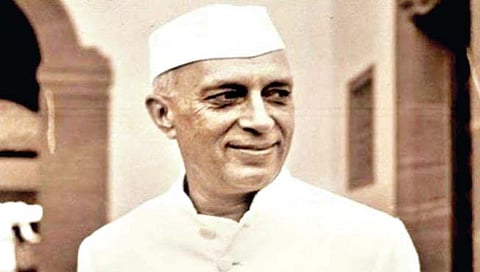 पंडित जवाहरलाल नेहरू : सौंदर्यवादी आणि विज्ञाननिष्ठ