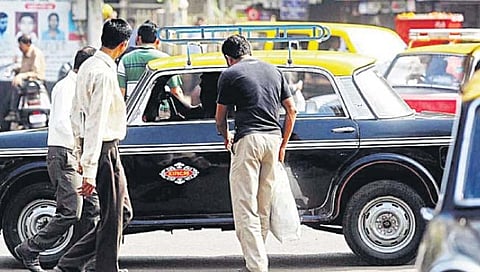 रिक्षा व टॅक्सी चालक संघटनांची भाड्यात वाढ करण्याची मागणी